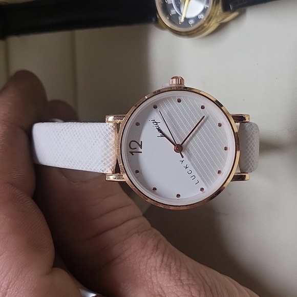 Watch - Picture 5 of 6